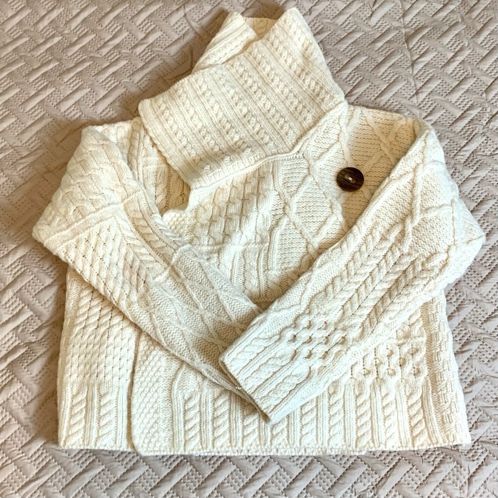 Carraigdonn Irish Merino Wool Oatmeal Chunky Cable Knit
Wrap Cardigan Sweater - Picture 7 of 14